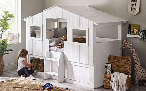 Acorn Treehouse Bed